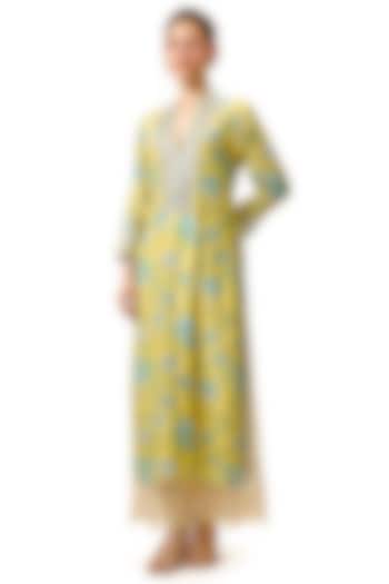 Yellow Cotton Silk Floral Printed & Embroidered Kurta by Gopi Vaid at Pernia's Pop Up Shop