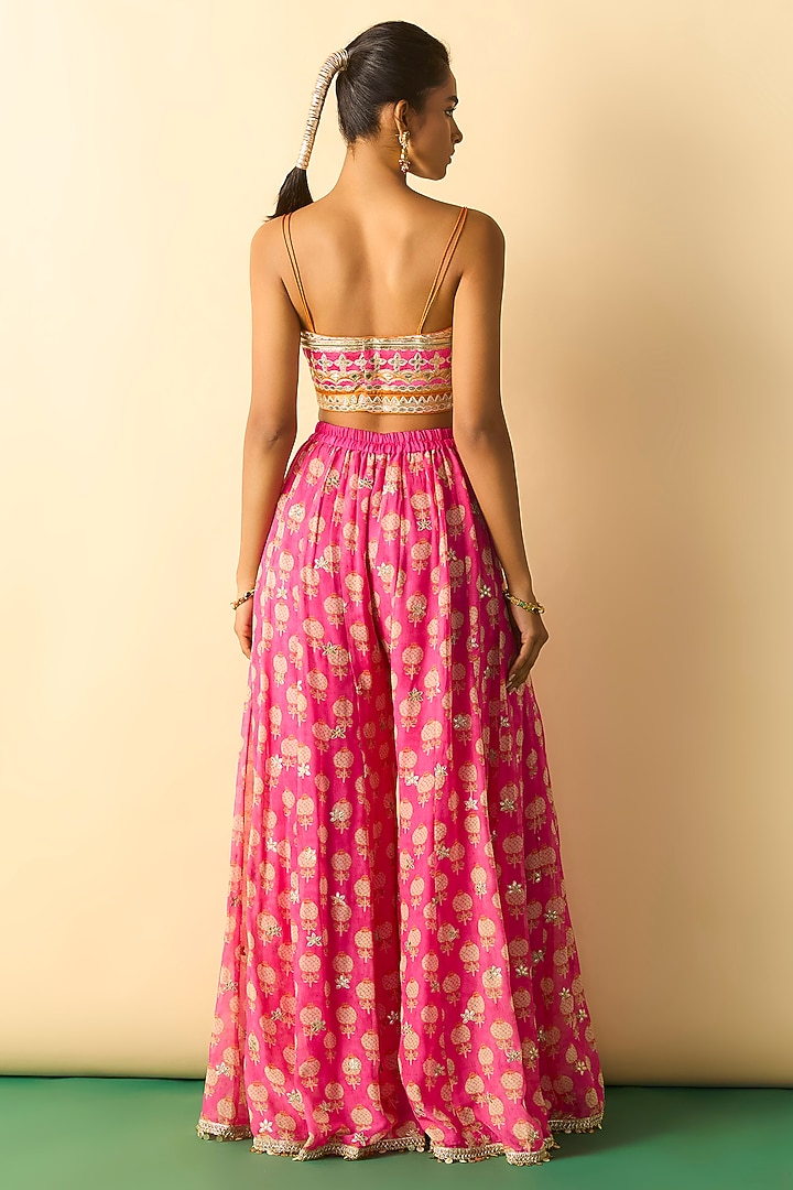 Pink Georgette Boota Printed Cape Set by Gopi Vaid at Pernia's Pop Up Shop