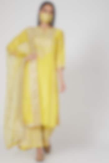 Yellow Embroidered Kurta Set by GOPI VAID