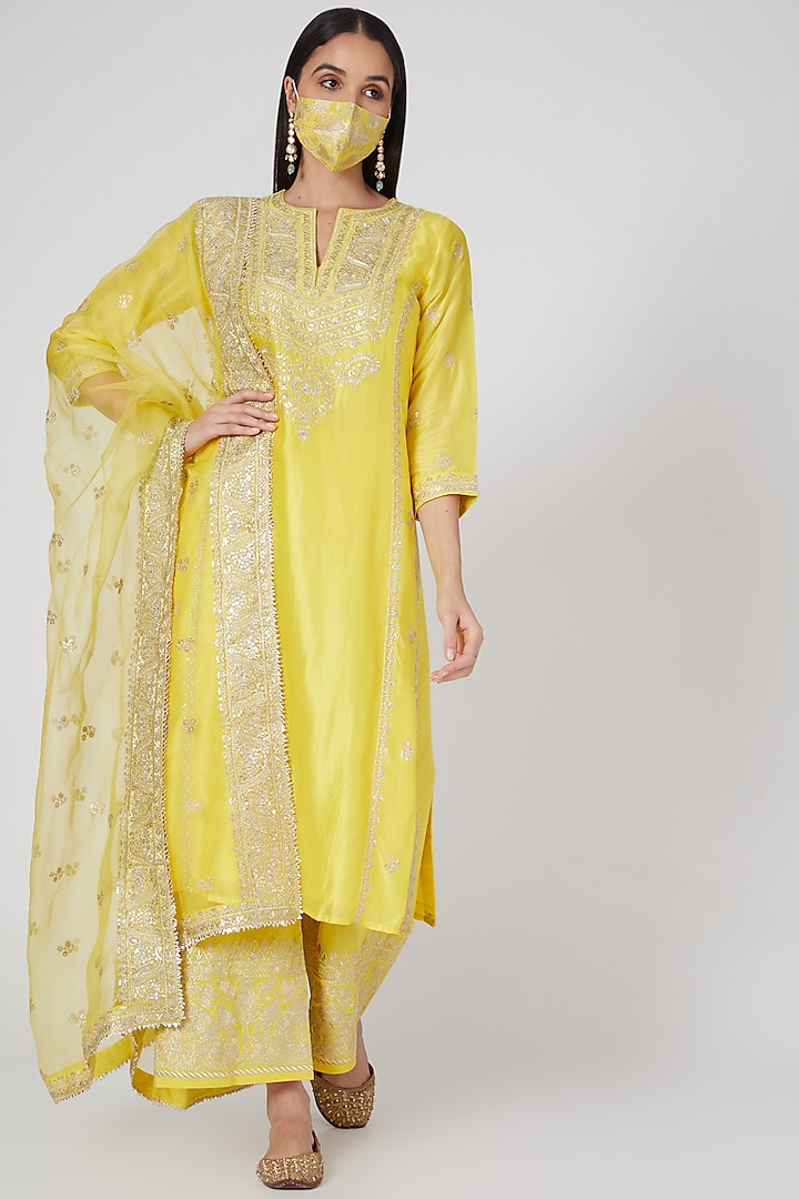 Yellow Embroidered Kurta Set by GOPI VAID at Pernia's Pop Up Shop