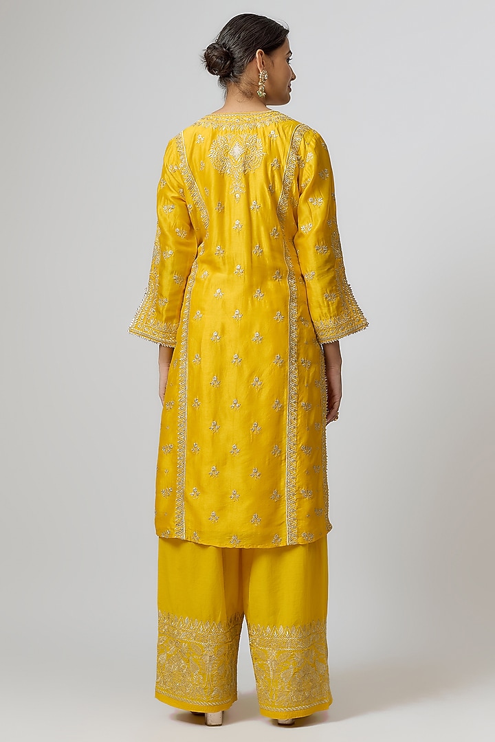 Yellow Tussar Silk Embroidered Kurta Set by GOPI VAID at Pernia's Pop Up Shop