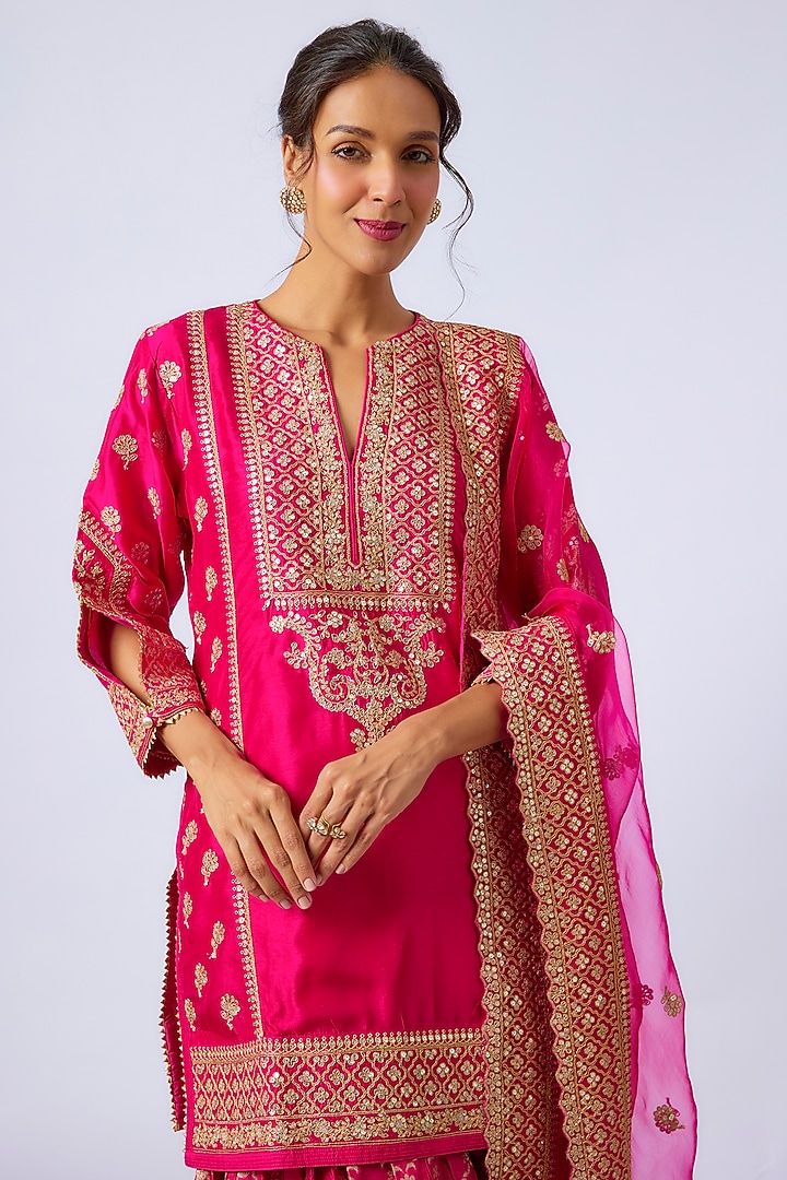 Pink Handwoven Silk Brocade Gharara Set by GOPI VAID at Pernia's Pop Up Shop