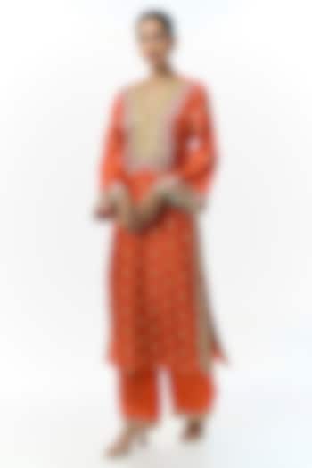 Orange Tussar Motifs Embroidered Kurta Set by Gopi Vaid at Pernia's Pop Up Shop