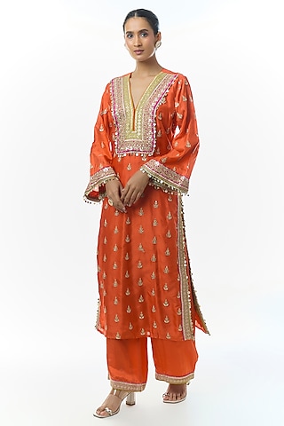 Orange Tussar Motifs Embroidered Kurta Set by Gopi Vaid