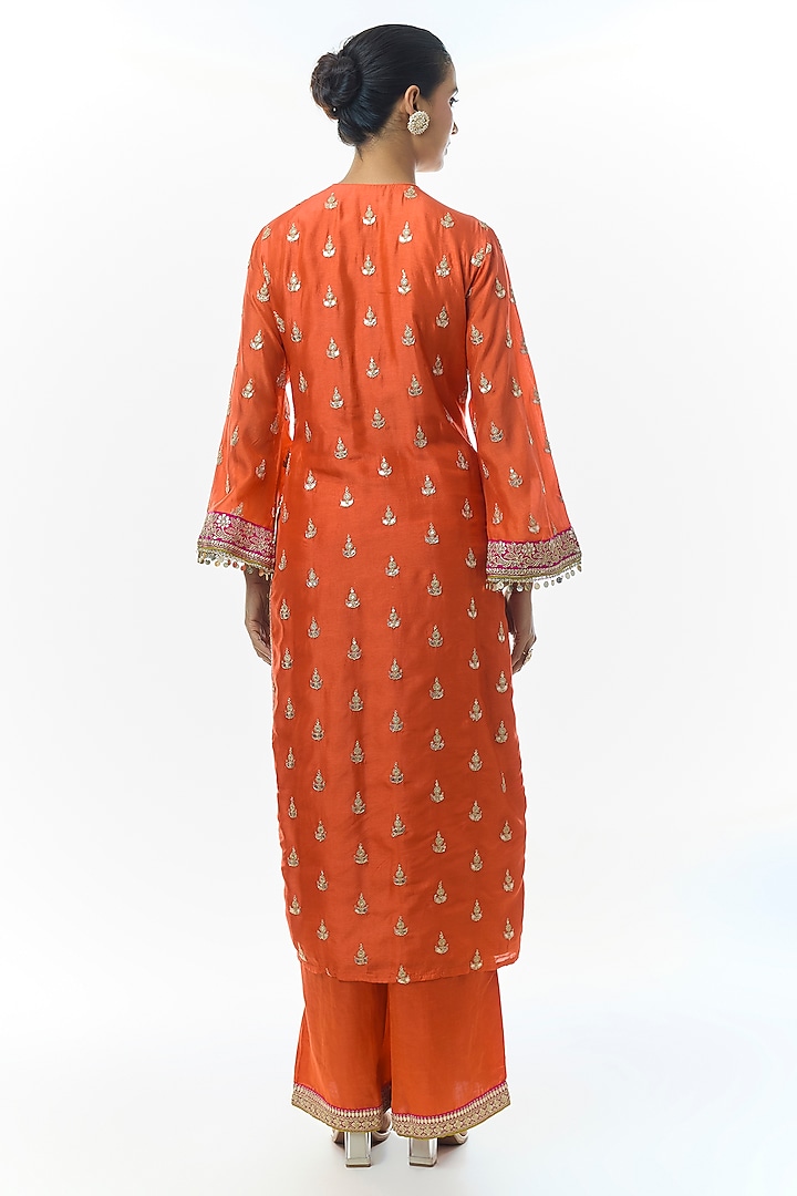 Orange Tussar Motifs Embroidered Kurta Set by Gopi Vaid at Pernia's Pop Up Shop