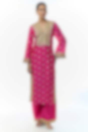 Rani Pink Tussar Motifs Embroidered Kurta Set by Gopi Vaid at Pernia's Pop Up Shop