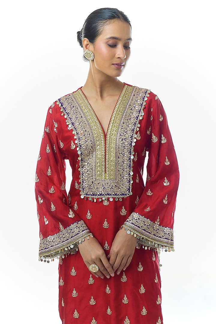 Red Tussar Motifs Embroidered Kurta Set by Gopi Vaid at Pernia's Pop Up Shop