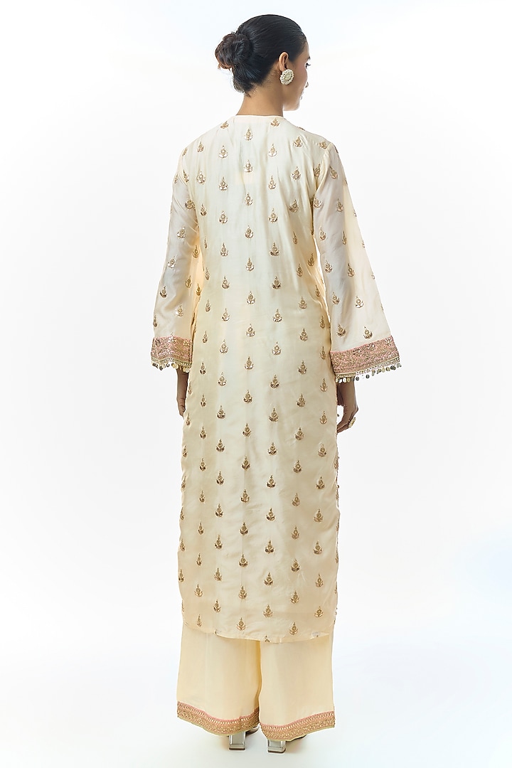 Ivory Tussar Motifs Embroidered Kurta Set by Gopi Vaid at Pernia's Pop Up Shop