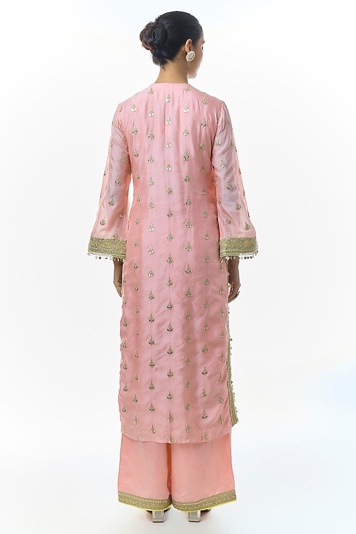 Pink Tussar Motifs Embroidered Kurta Set by Gopi Vaid at Pernia's Pop Up Shop