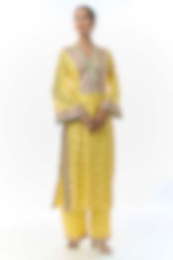 Yellow Tussar Motifs Embroidered Kurta Set by Gopi Vaid at Pernia's Pop Up Shop
