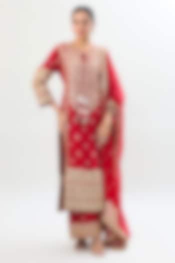 Red Brocade Zari Embroidered Kurta Set by Gopi Vaid at Pernia's Pop Up Shop
