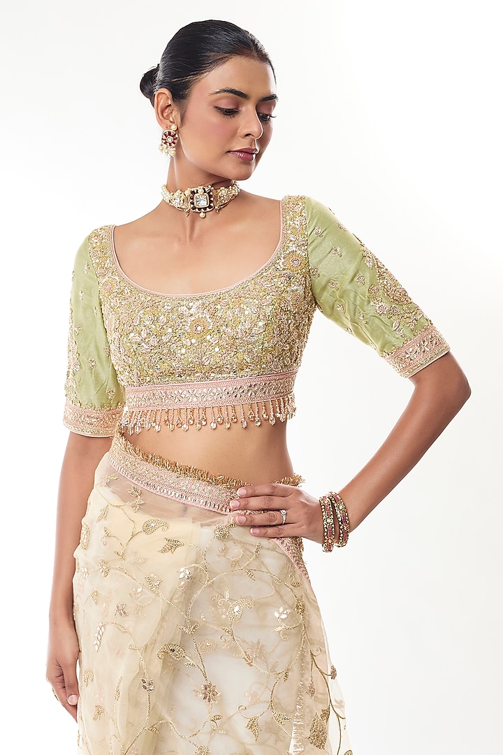 Ivory Organza Floral Embroidered Reception Saree Set by GOPI VAID at Pernia's Pop Up Shop