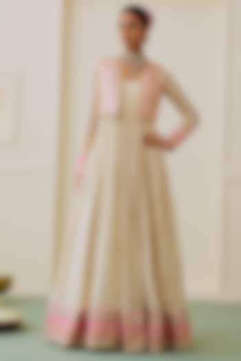 Ivory Organza Zari Embellished Wedding Anarkali Set by Gopi Vaid at Pernia's Pop Up Shop