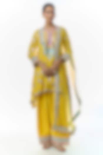 Yellow Georgette Hand Embroidered Tunic Set by Gopi Vaid at Pernia's Pop Up Shop