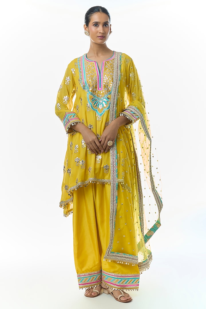 Yellow Georgette Hand Embroidered Tunic Set by Gopi Vaid at Pernia's Pop Up Shop