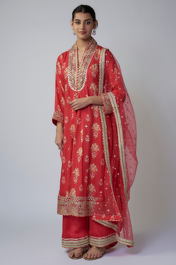 Red Cotton Silk Embroidered Kurta Set by GOPI VAID at Pernia's Pop Up Shop