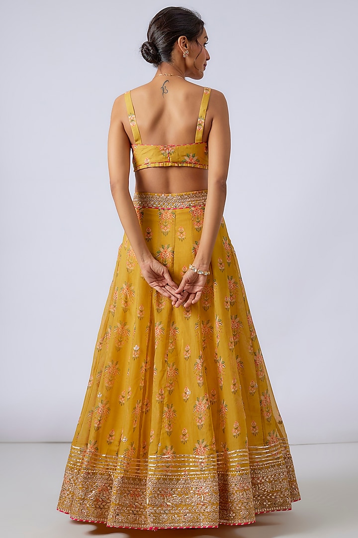 Yellow Organza Floral Printed & Embellished Wedding Lehenga Set by GOPI VAID at Pernia's Pop Up Shop