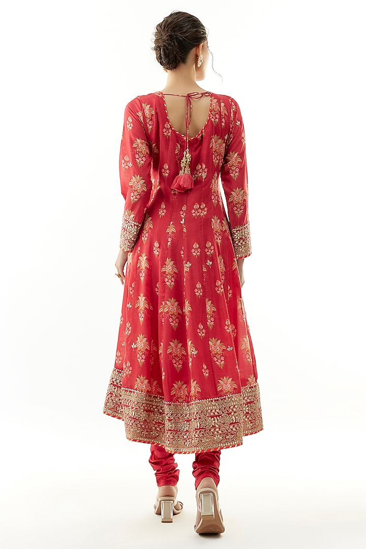 Red Cotton Silk Embellished Kurta Set by Gopi Vaid at Pernia's Pop Up Shop
