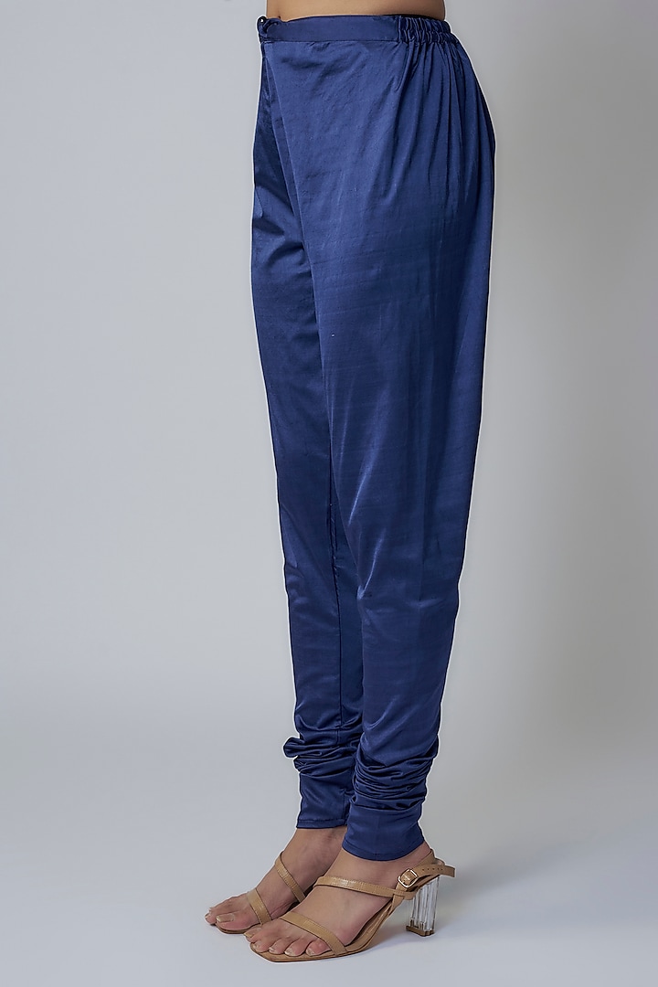 Blue Cotton Silk Embroidered Kurta Set by GOPI VAID at Pernia's Pop Up Shop