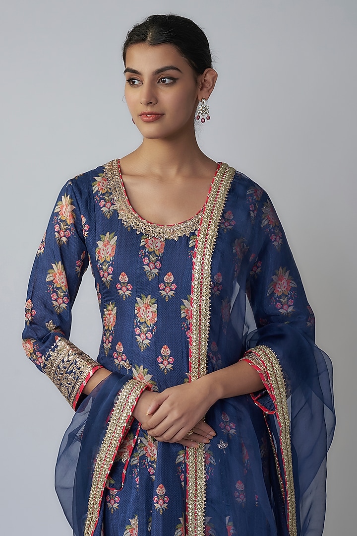 Blue Cotton Silk Embroidered Kurta Set by GOPI VAID at Pernia's Pop Up Shop