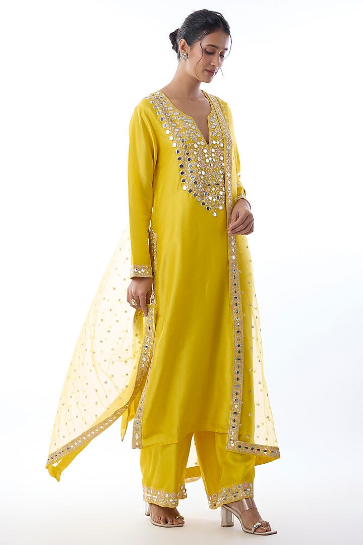 Yellow Tussar Embroidered Kurta Set by Gopi Vaid at Pernia's Pop Up Shop