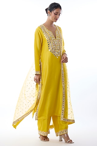 Yellow Tussar Embroidered Kurta Set by Gopi Vaid