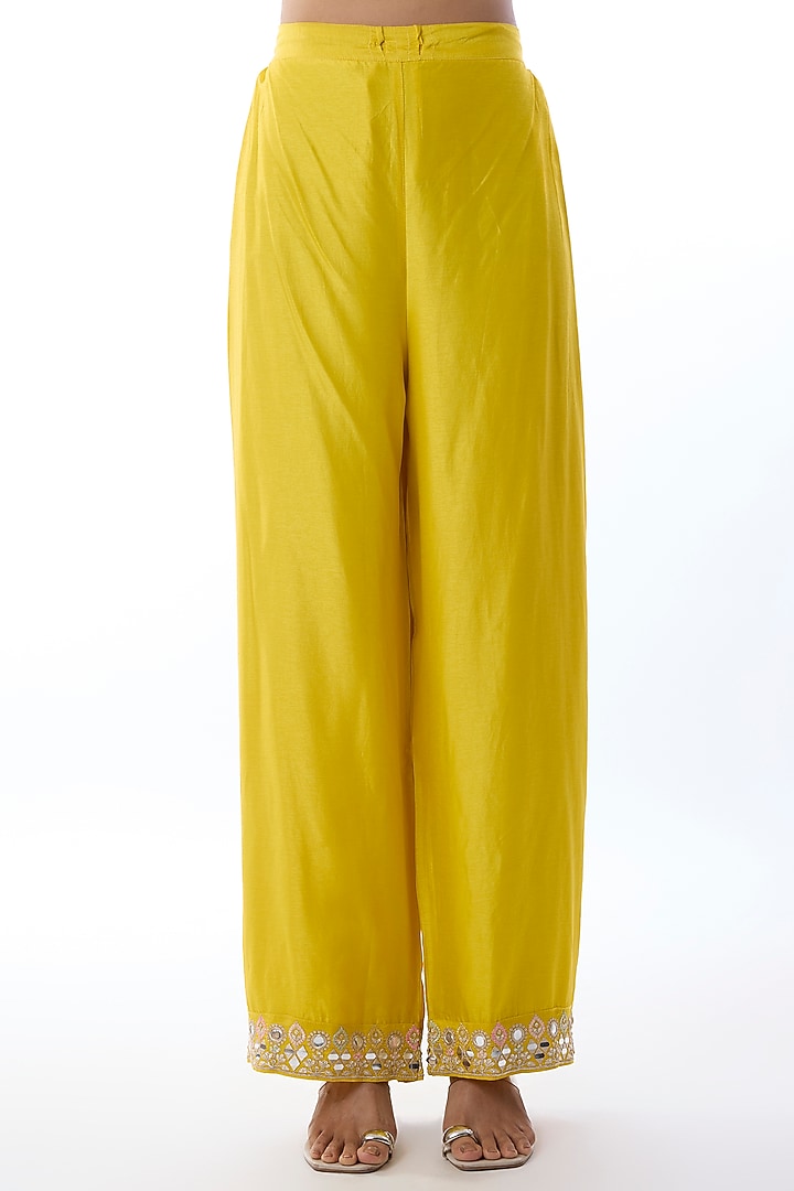 Yellow Tussar Embroidered Kurta Set by Gopi Vaid at Pernia's Pop Up Shop