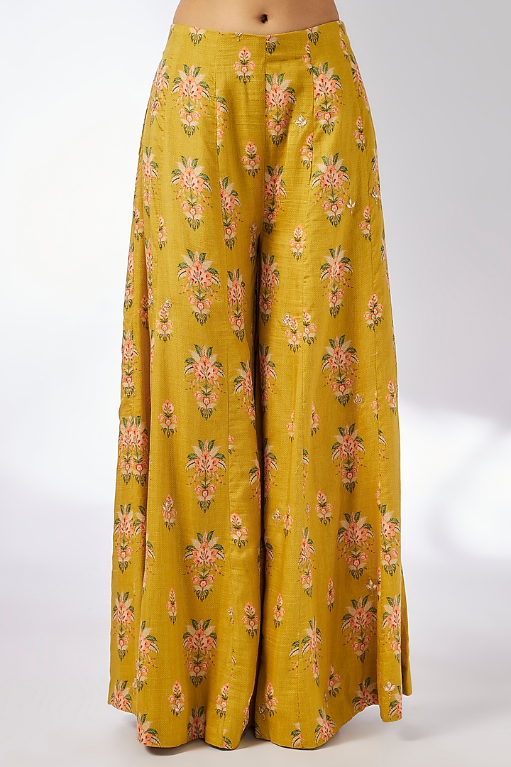 Mustard Organza Printed & Embroidered Cape Set by GOPI VAID at Pernia's Pop Up Shop