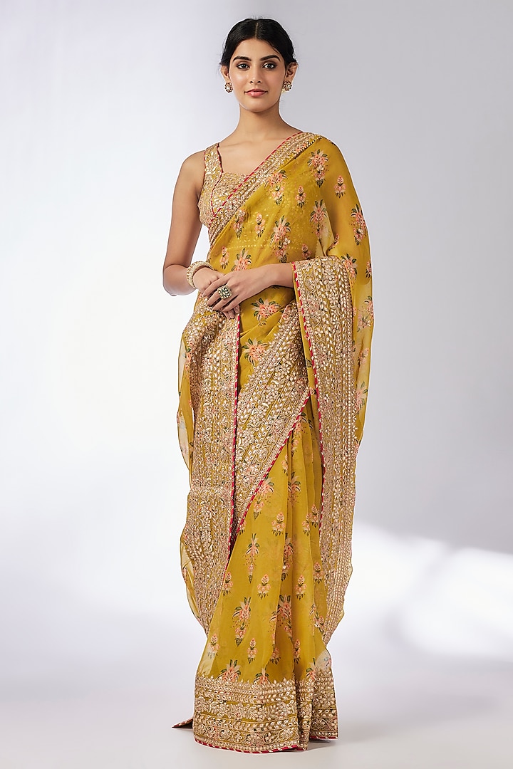 Mustard Organza Hand & Machine Embroidered Saree Set by GOPI VAID at Pernia's Pop Up Shop