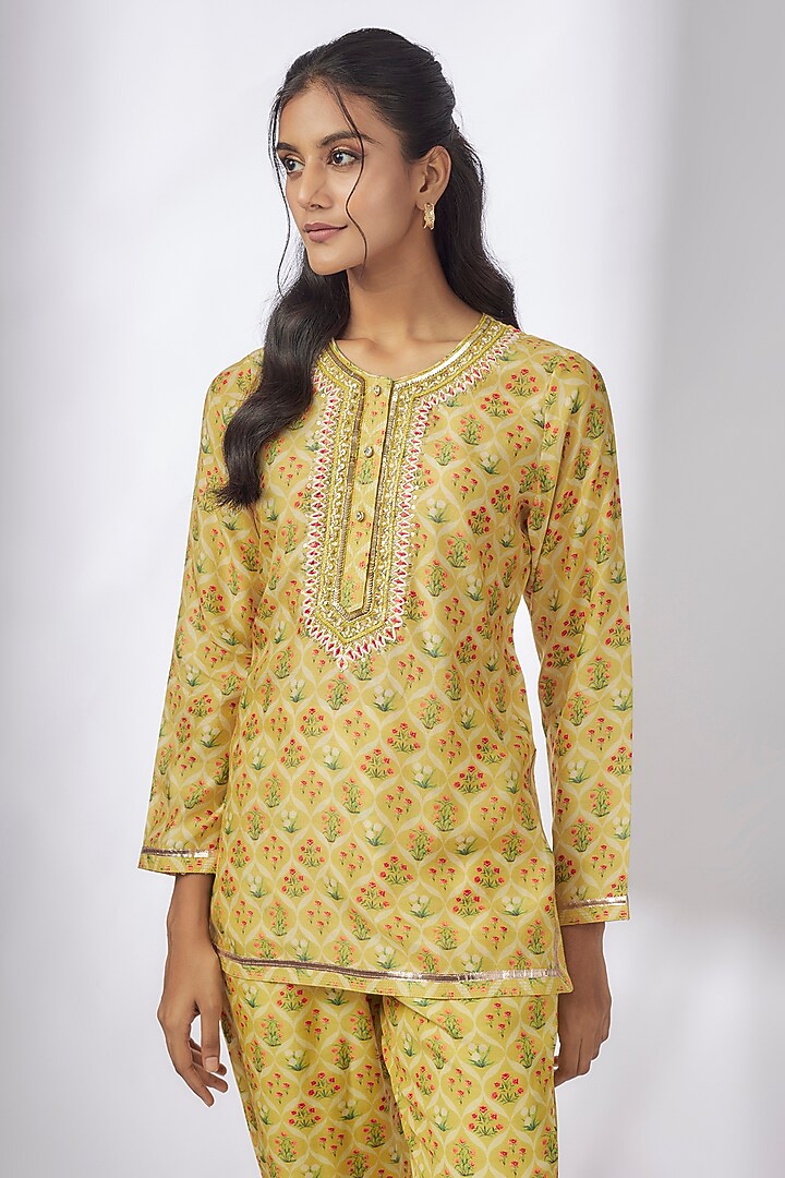 Yellow Satin Printed & Embroidered Co-Ord Set by GOPI VAID at Pernia's Pop Up Shop