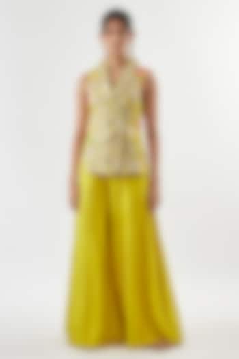 Yellow Organza & Satin Floral Printed Jacket Set by GOPI VAID at Pernia's Pop Up Shop