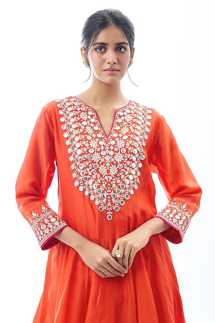 Orange Georgette Embroidered Kurta Set by GOPI VAID at Pernia's Pop Up Shop