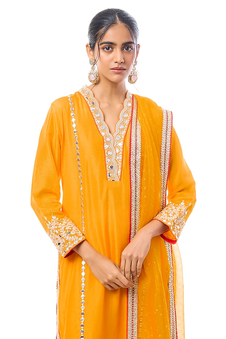 Yellow Tussar Mirror Embroidered Kurta Set by GOPI VAID at Pernia's Pop Up Shop