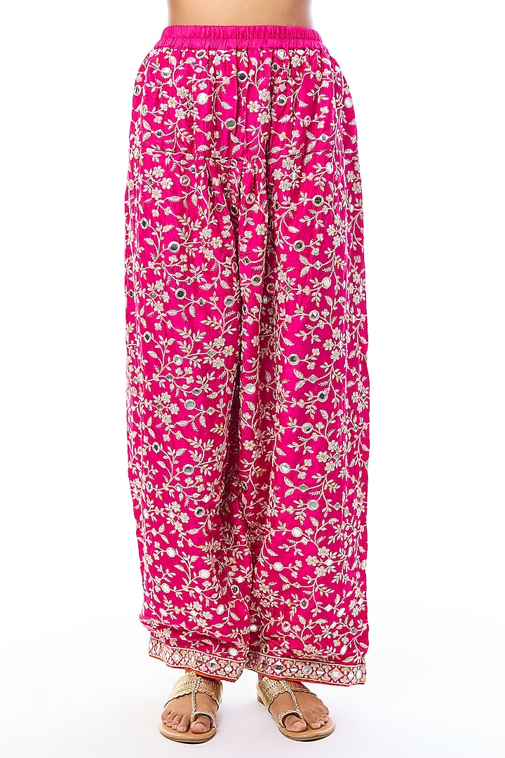 Pink Georgette & Tussar Thread Embroidered Straight Kurta Set by GOPI VAID at Pernia's Pop Up Shop