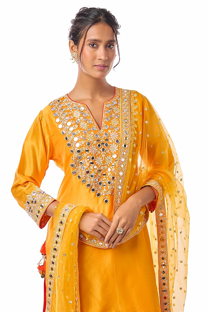 Yellow Georgette Mirror Embroidered Kurta Set by GOPI VAID at Pernia's Pop Up Shop