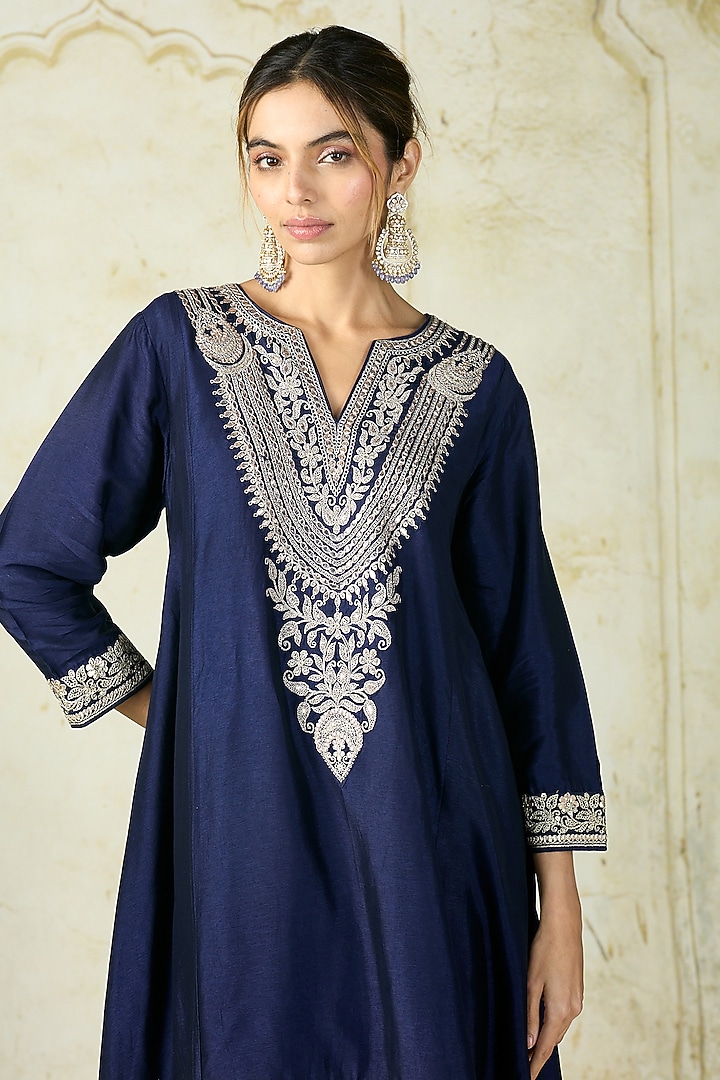 Navy Tussar Motif Embroidered Asymmetrical Kurta Set by GOPI VAID at Pernia's Pop Up Shop