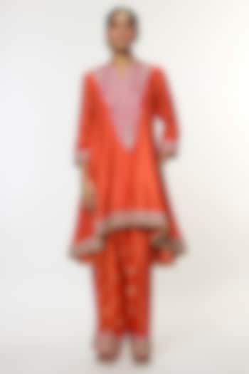 Orange Tussar Embroidered Asymmetrical Kurta Set by GOPI VAID at Pernia's Pop Up Shop