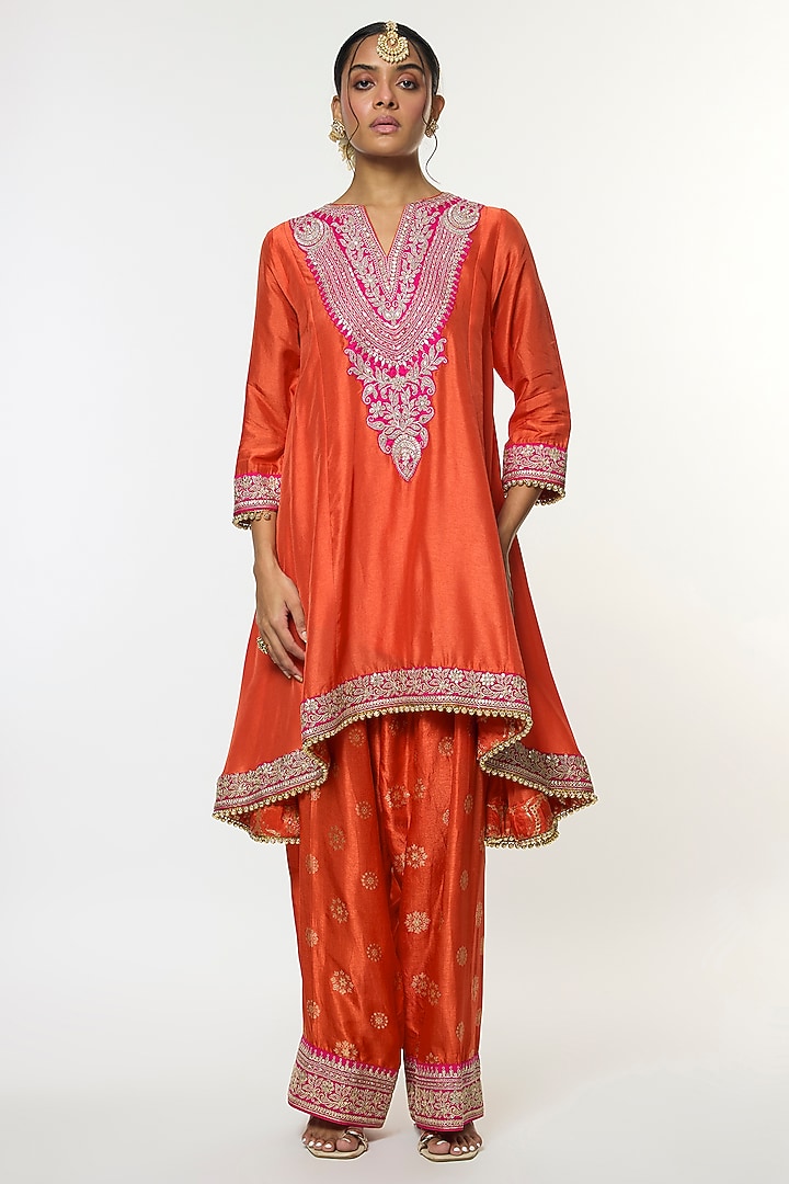 Orange Tussar Embroidered Asymmetrical Kurta Set by GOPI VAID at Pernia's Pop Up Shop