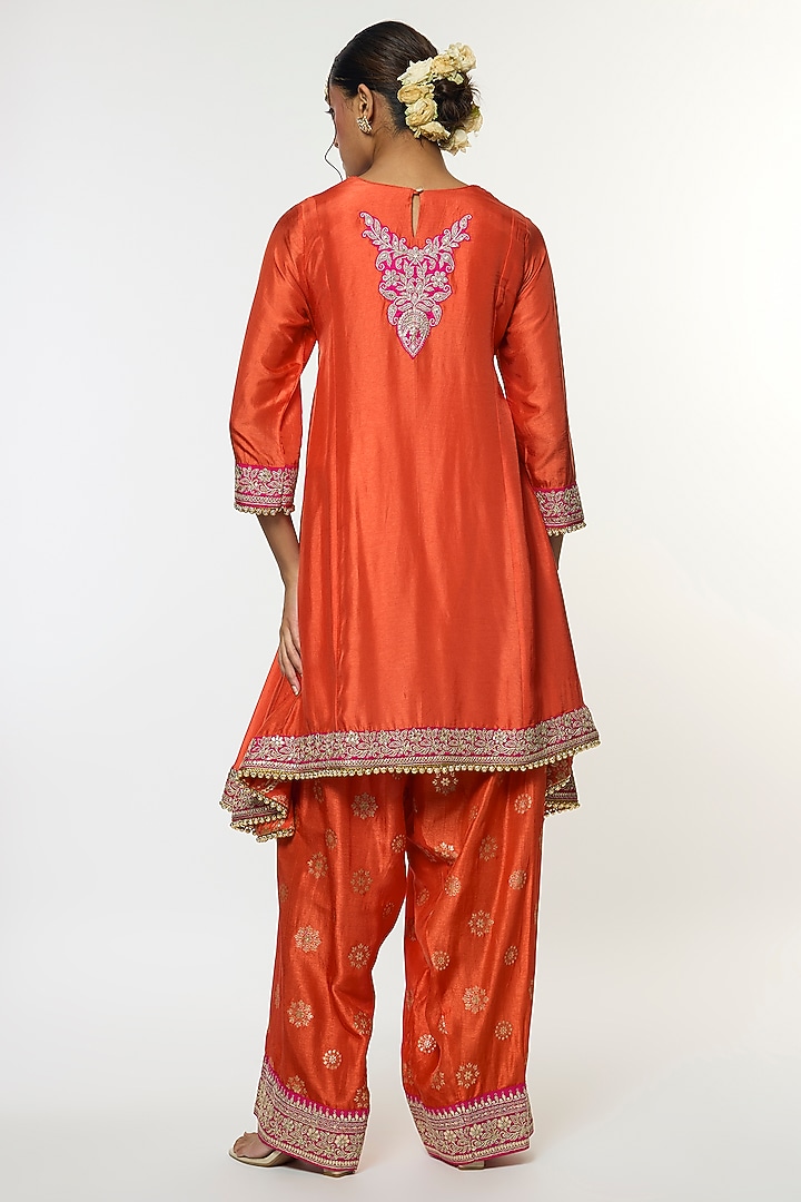 Orange Tussar Embroidered Asymmetrical Kurta Set by GOPI VAID at Pernia's Pop Up Shop