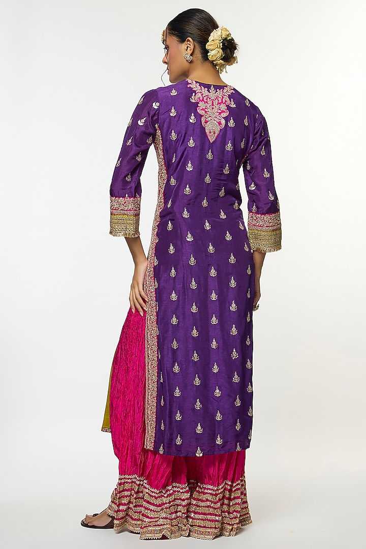Purple Tussar Embroidered Straight Kurta Set by GOPI VAID at Pernia's Pop Up Shop