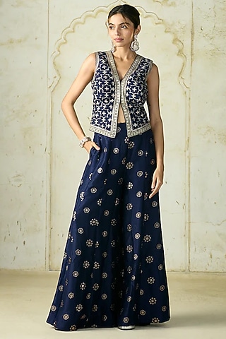 Navy Blue Tussar Embroidered Co-Ord Set by Gopi Vaid