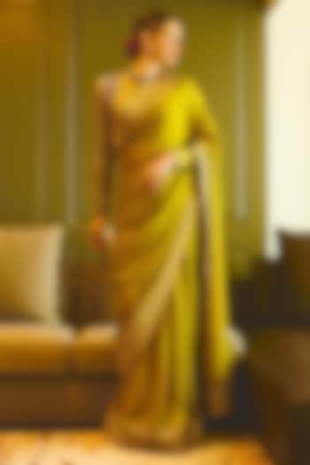 Green Tussar Embroidered Wedding Saree Set by Gopi Vaid at Pernia's Pop Up Shop