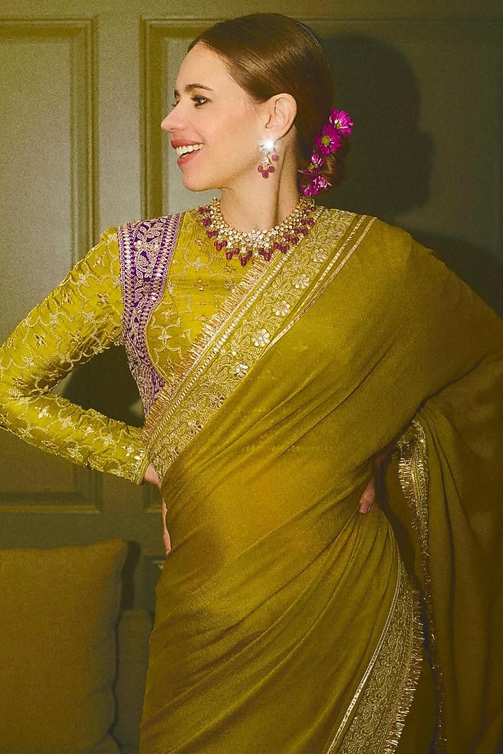 Green Tussar Embroidered Wedding Saree Set by Gopi Vaid at Pernia's Pop Up Shop
