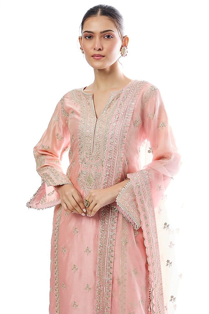 Pink Tussar Silk Embroidered Kurta Set by GOPI VAID at Pernia's Pop Up Shop