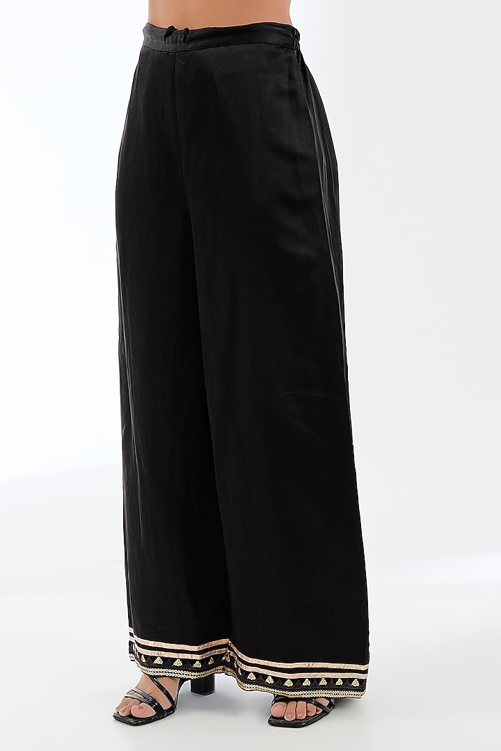 Black Tussar Kurta Set by GOPI VAID at Pernia's Pop Up Shop