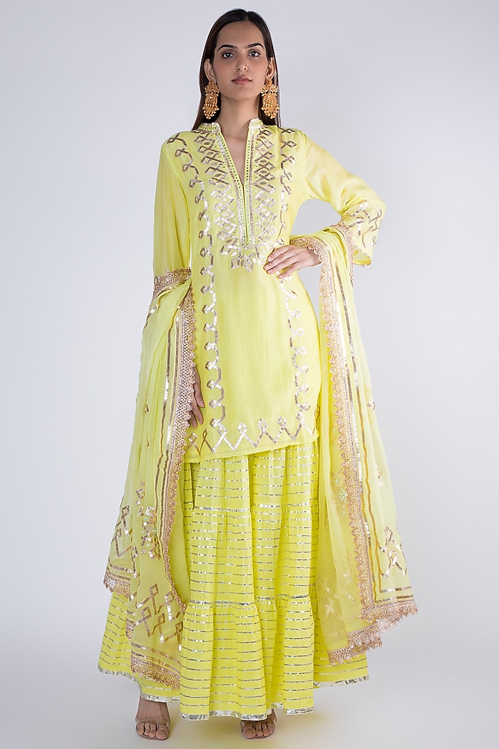 Lime Embroidered Kurta Set by GOPI VAID at Pernia's Pop Up Shop