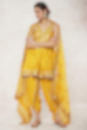 Mustard Tussar Silk Dhoti Set by GOPI VAID at Pernia's Pop Up Shop