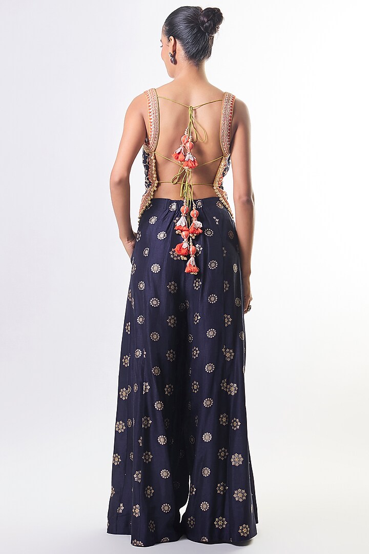 Navy Tussar Floral Embroidered Paneled Pant Set by GOPI VAID at Pernia's Pop Up Shop
