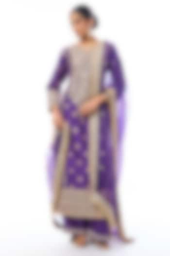 Purple Tussar Embroidered Kurta Set by GOPI VAID at Pernia's Pop Up Shop