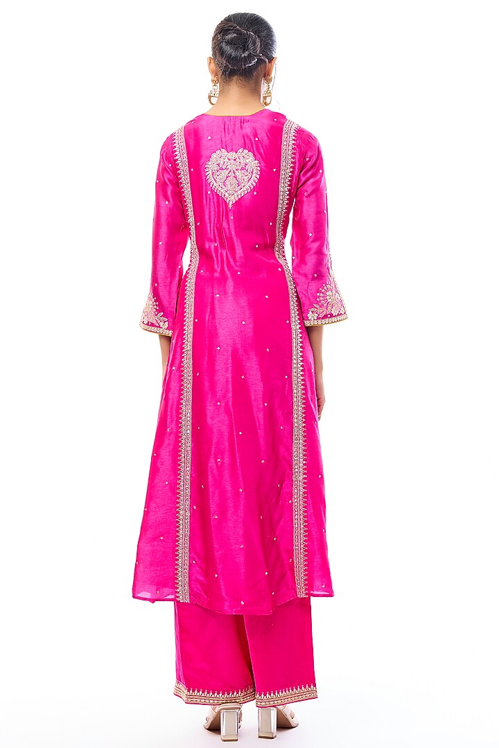 Pink Tussar Embroidered Straight Kurta Set by GOPI VAID at Pernia's Pop Up Shop